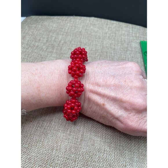 Charming Cherry Two piece Set Necklace and Bracelet Bright Red Beaded - Picture 7 of 10